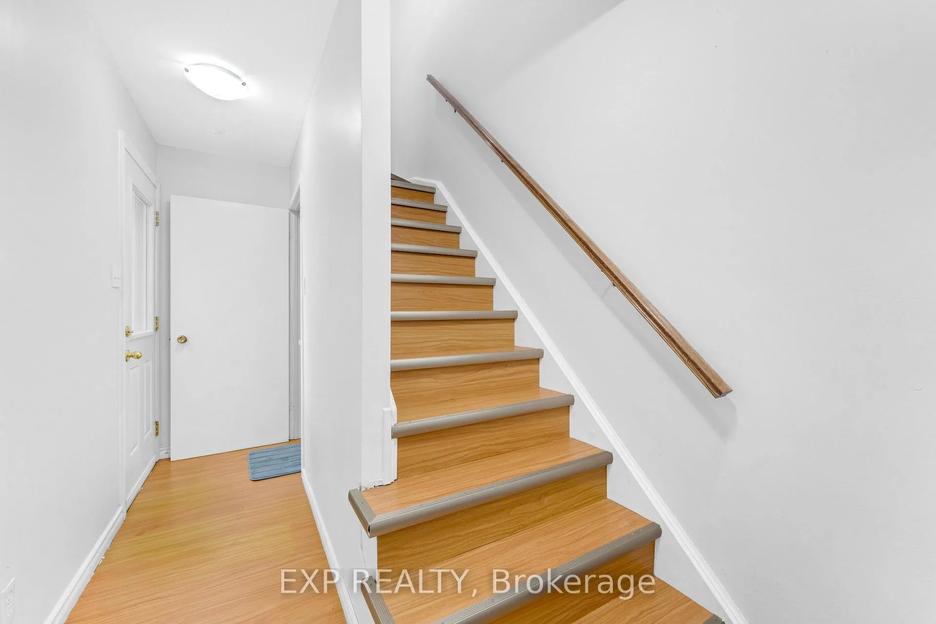 Photo 9 of 178 Silver Aspen Crescent, Kitchener — HOMEH