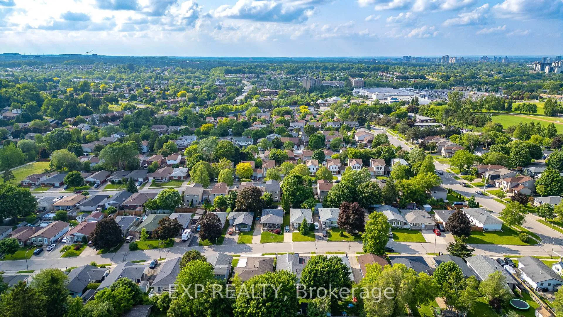 Photo 40 of 178 Silver Aspen Crescent, Kitchener — HOMEH
