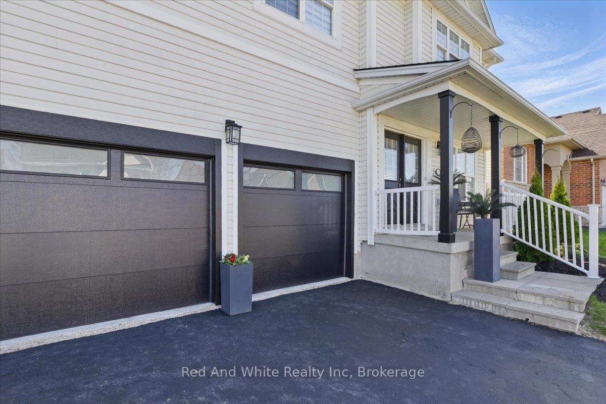 Photo 2 of 21 Draper Street, Brant, Brantford Twp — HOMEH