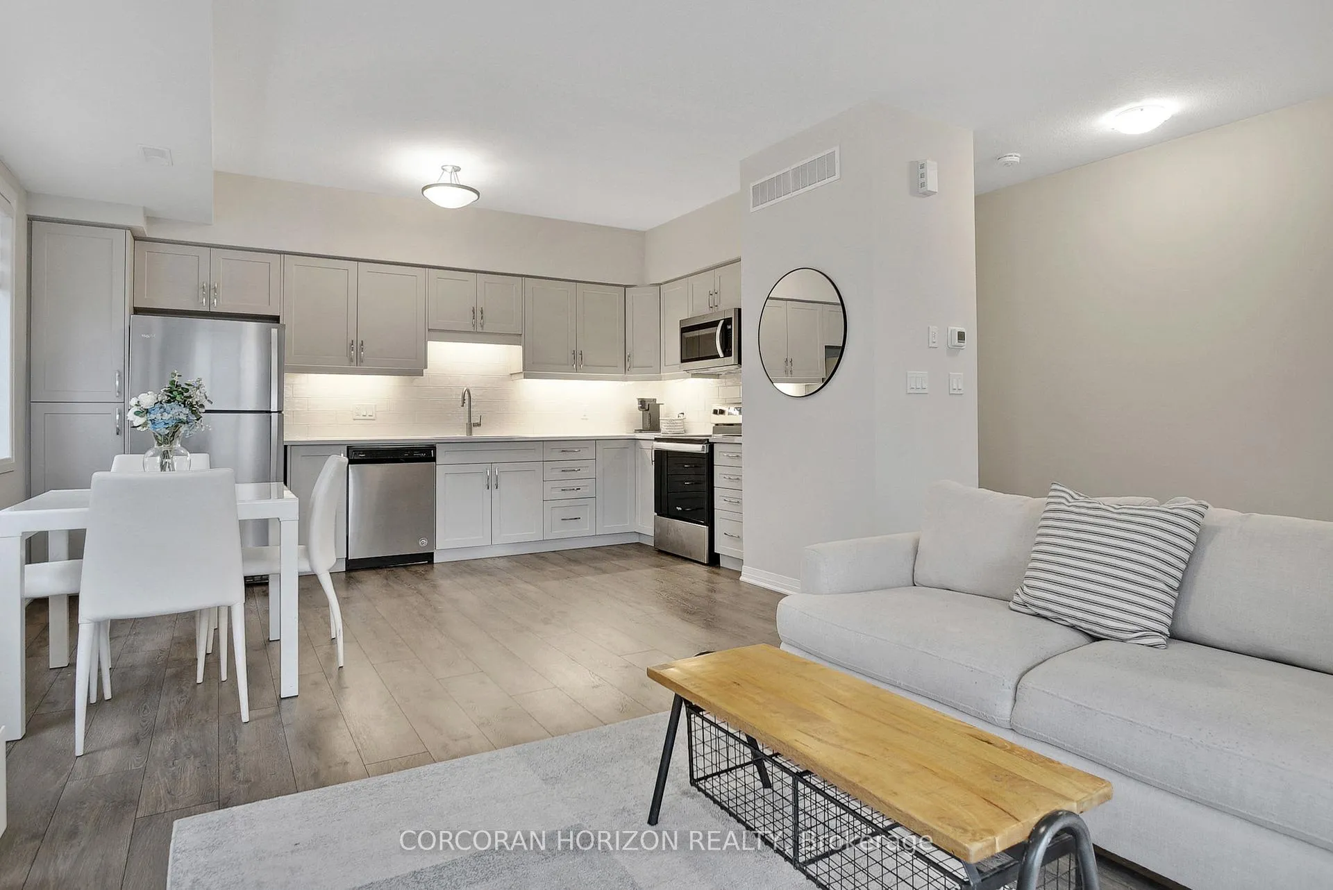 Photo 8 of 100 Seabrook Drive, Kitchener — HOMEH