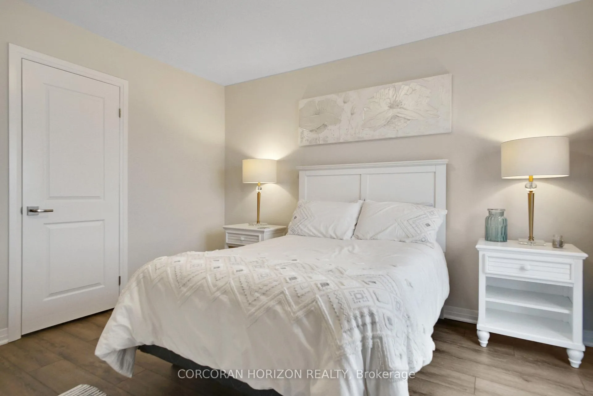 Photo 15 of 100 Seabrook Drive, Kitchener — HOMEH