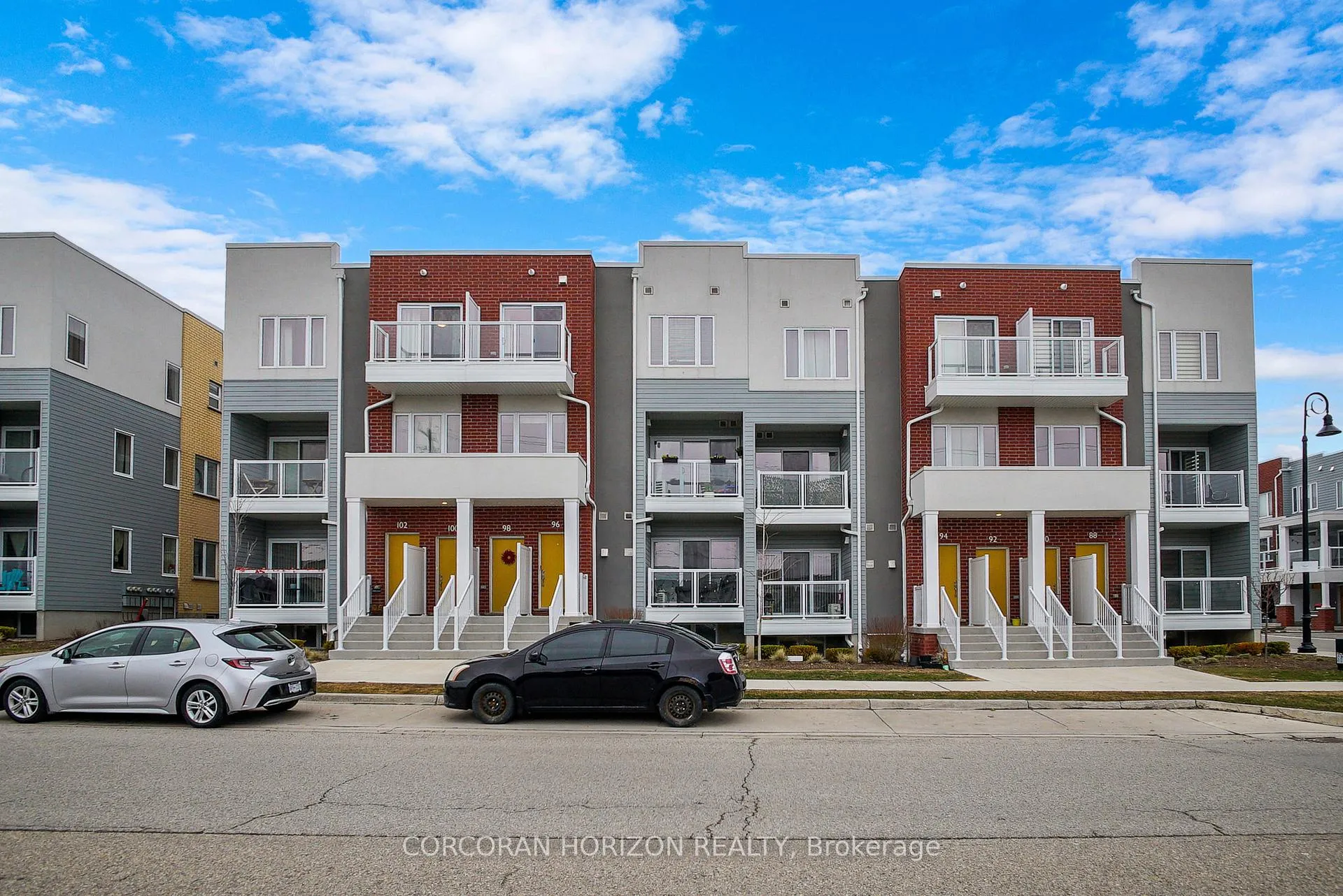 Photo 24 of 100 Seabrook Drive, Kitchener — HOMEH
