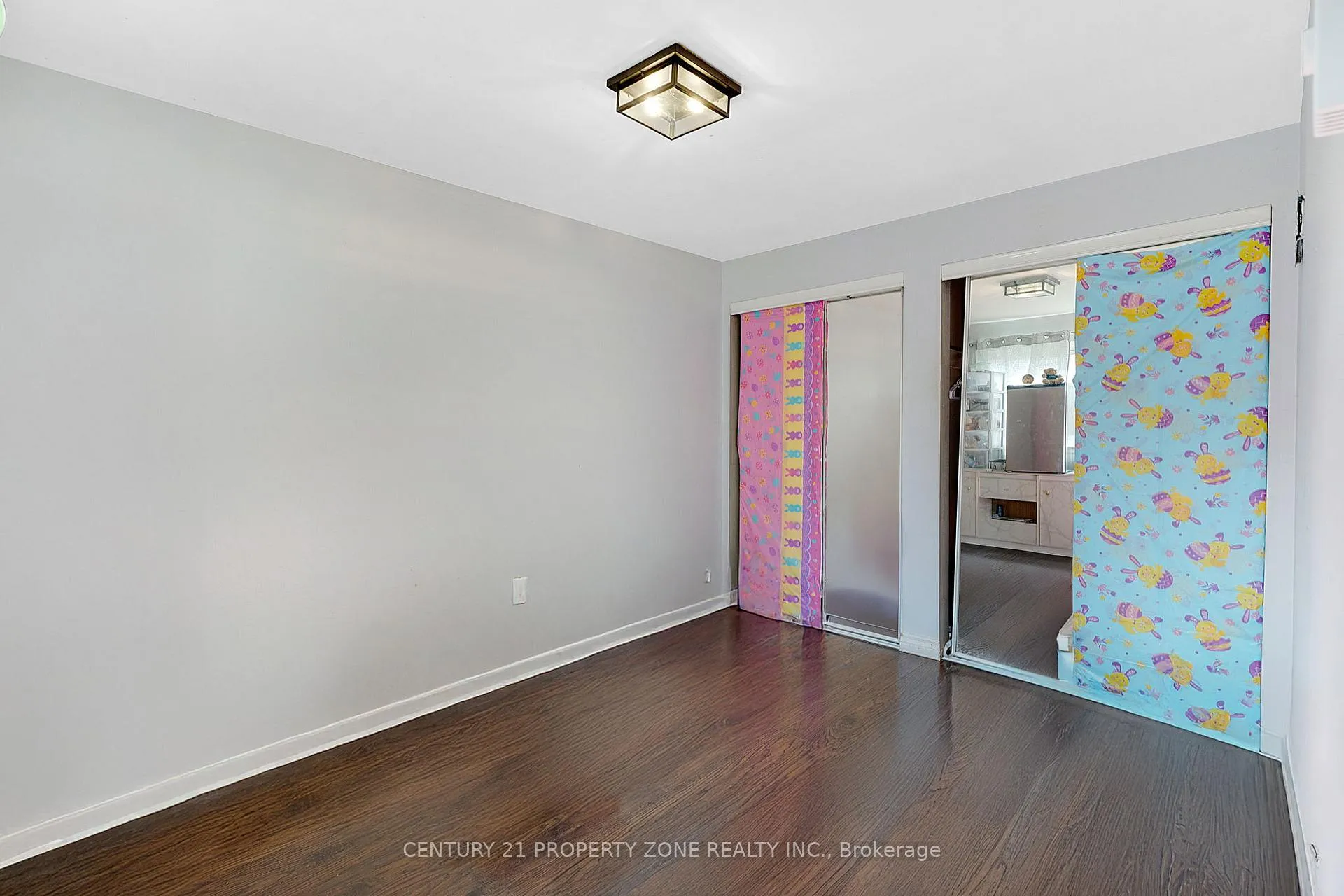 Photo 15 of 55 Darras Court, Brampton, Southgate — HOMEH