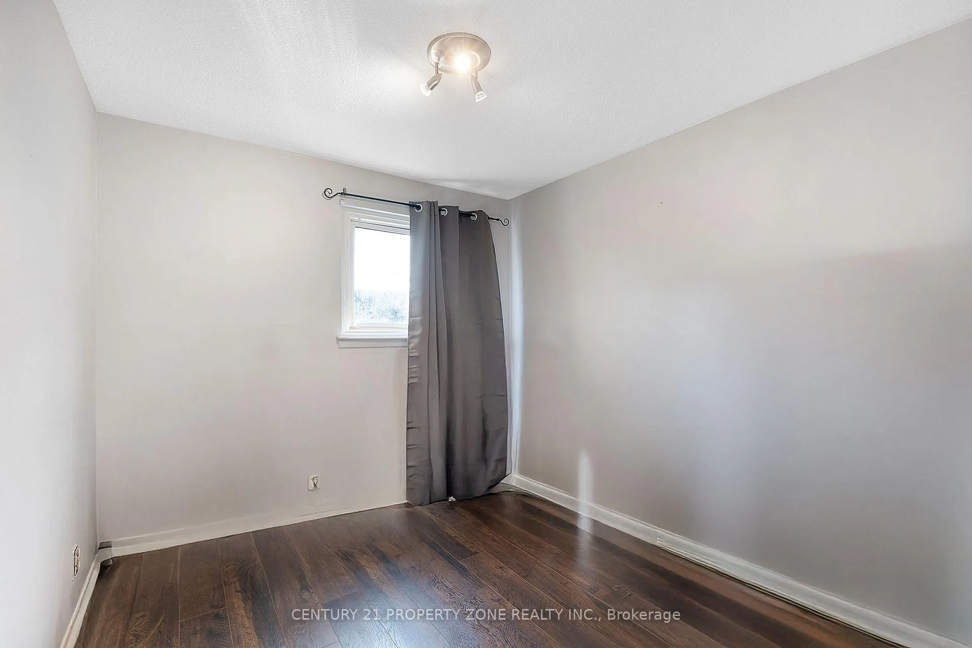 Photo 21 of 55 Darras Court, Brampton, Southgate — HOMEH