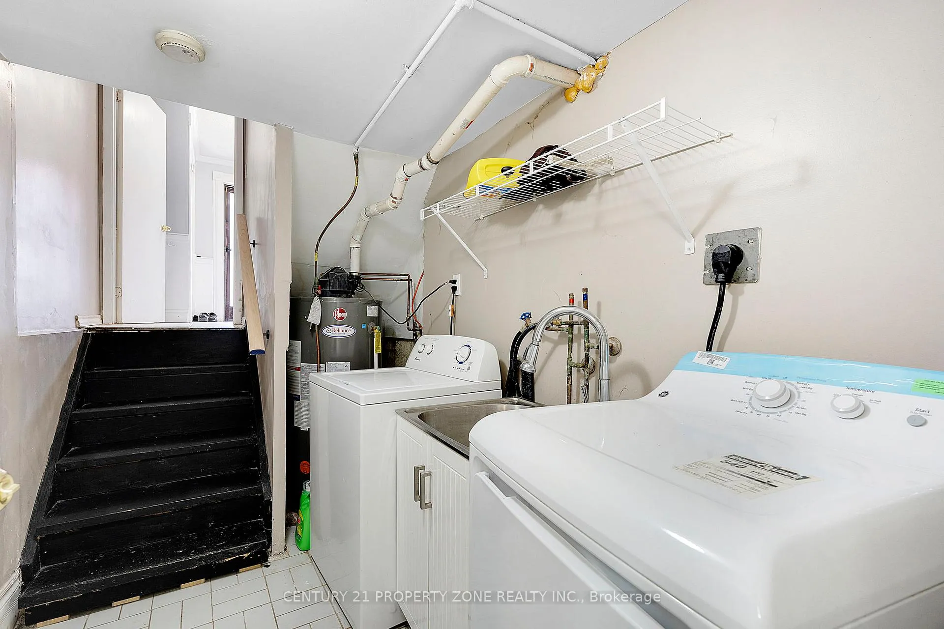 Photo 23 of 55 Darras Court, Brampton, Southgate — HOMEH
