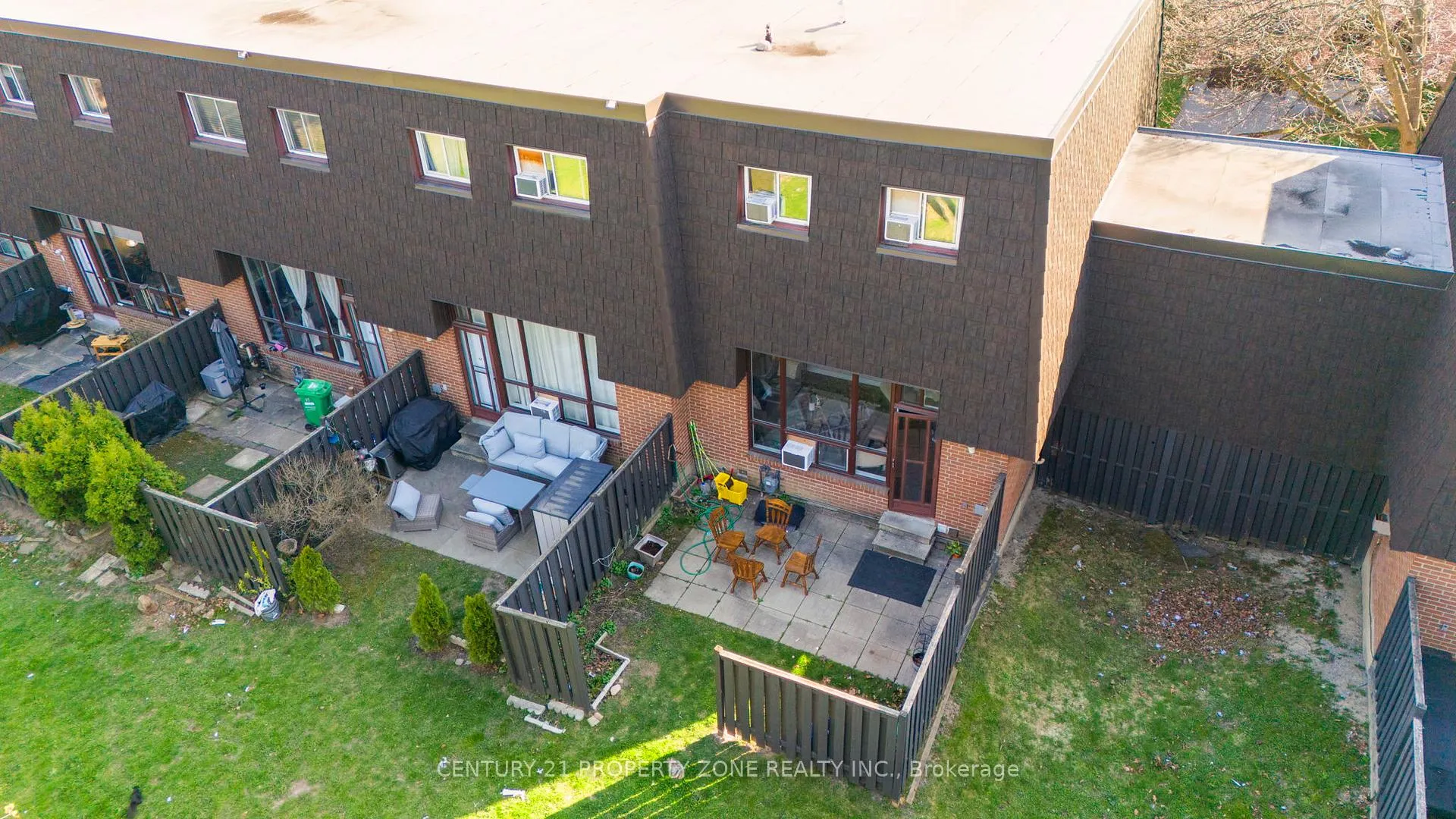 Photo 26 of 55 Darras Court, Brampton, Southgate — HOMEH