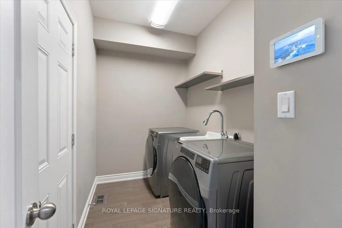 Photo 7 of 9 Forest Valley Crescent, Hamilton, Dundas — HOMEH