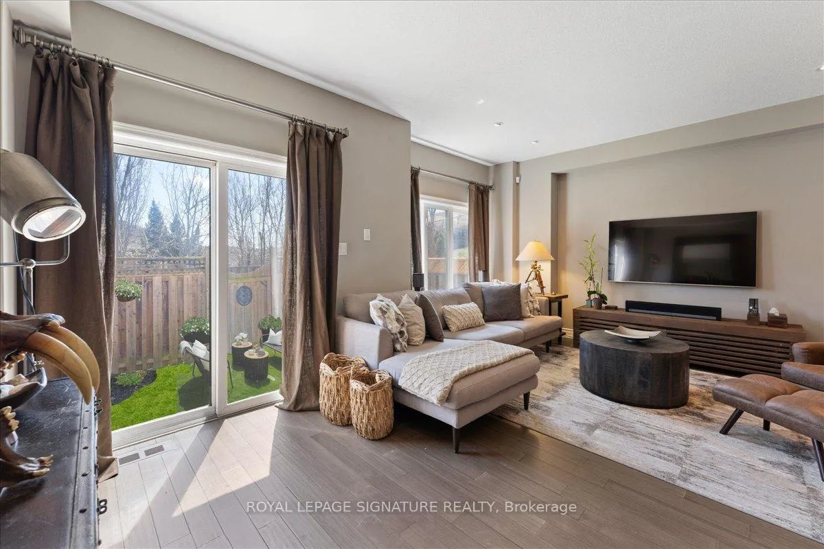 Photo 13 of 9 Forest Valley Crescent, Hamilton, Dundas — HOMEH