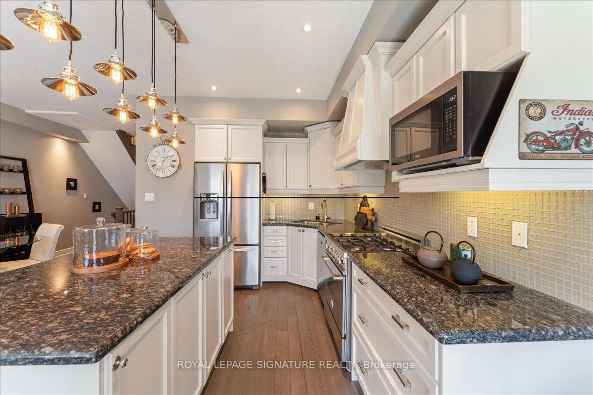 Photo 14 of 9 Forest Valley Crescent, Hamilton, Dundas — HOMEH