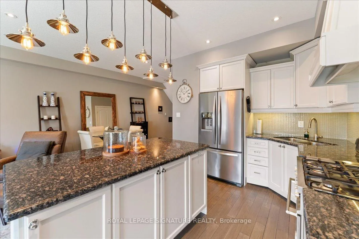 Photo 15 of 9 Forest Valley Crescent, Hamilton, Dundas — HOMEH
