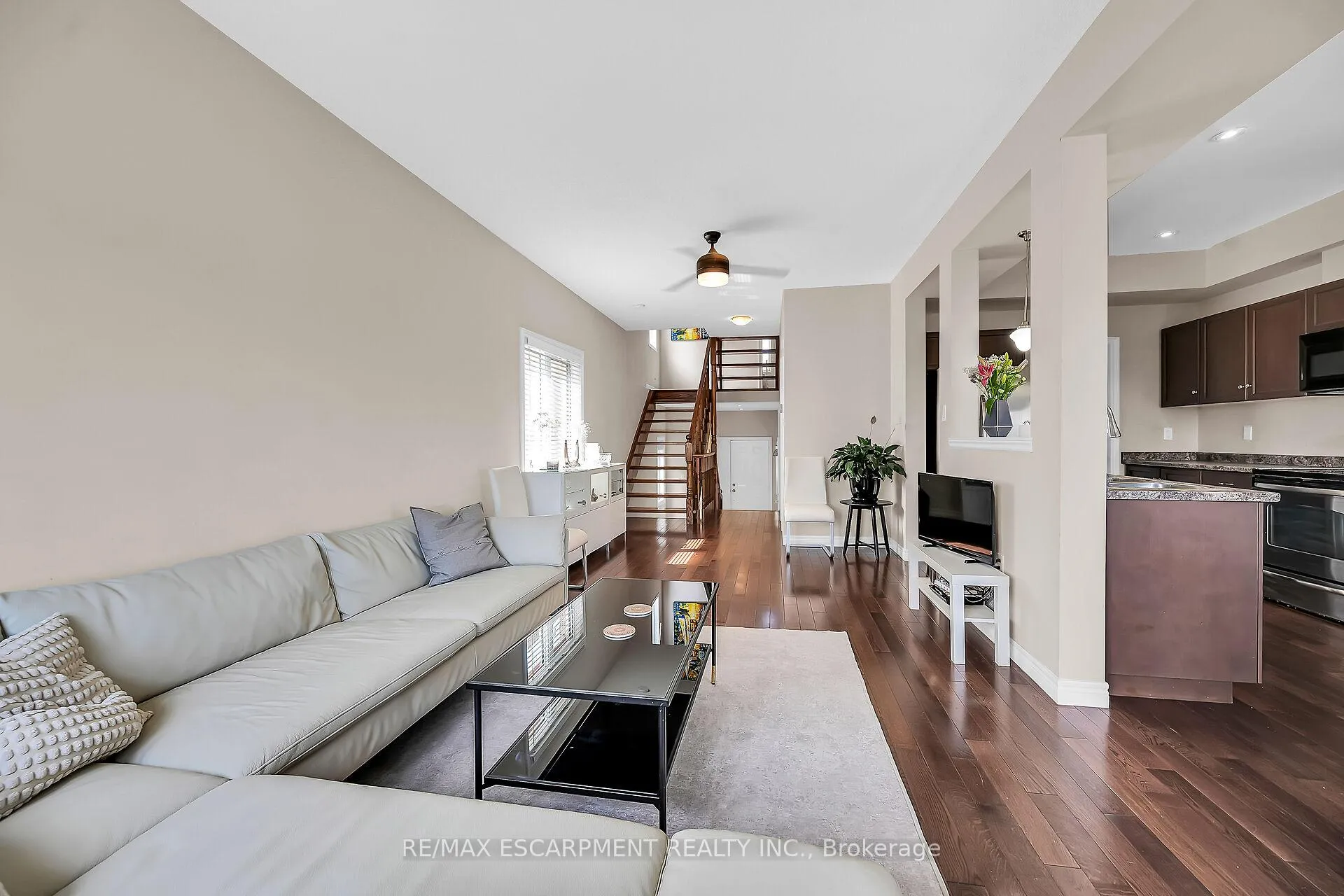 Photo 12 of 78 Myers Lane, Hamilton, Ancaster — HOMEH