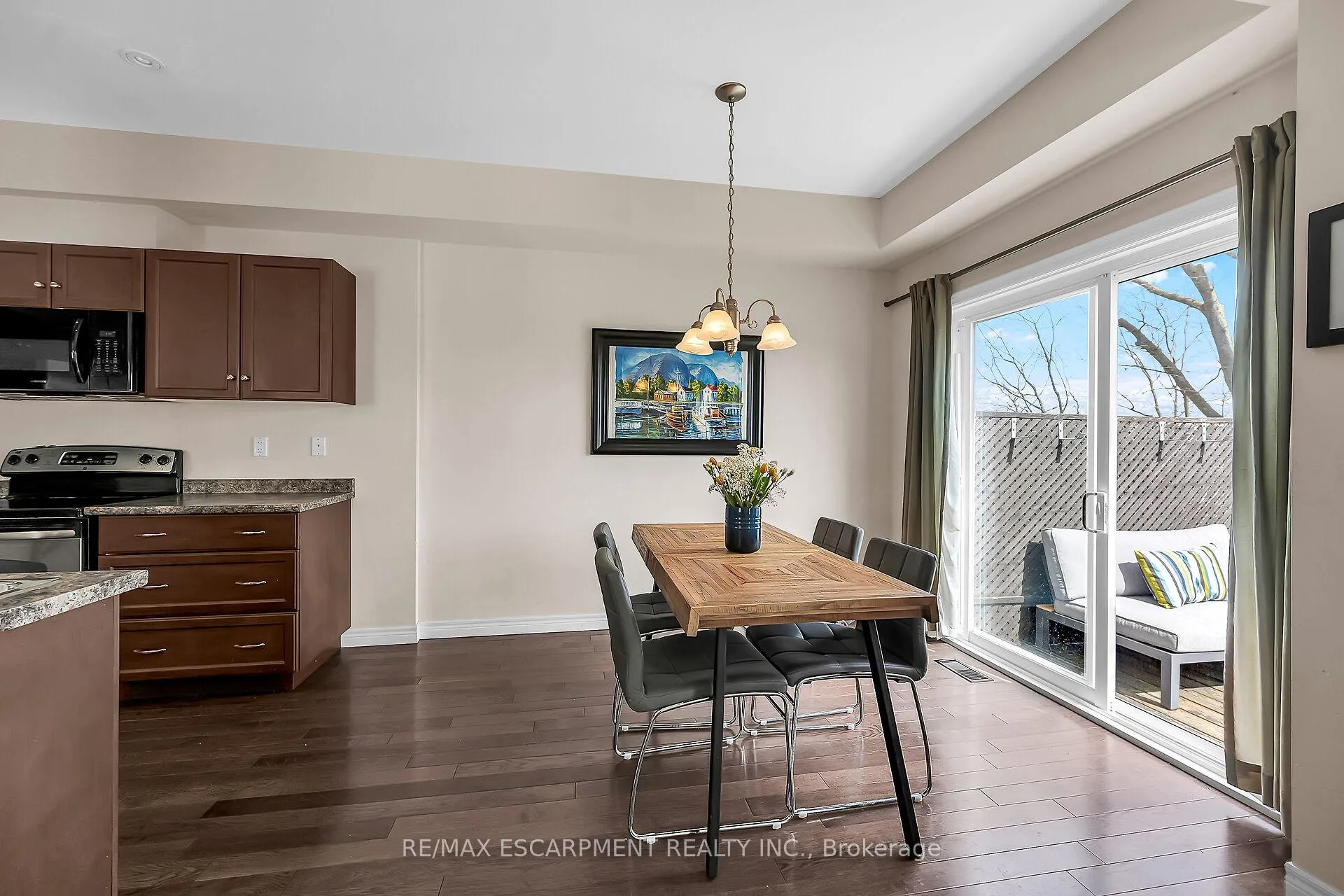 Photo 15 of 78 Myers Lane, Hamilton, Ancaster — HOMEH