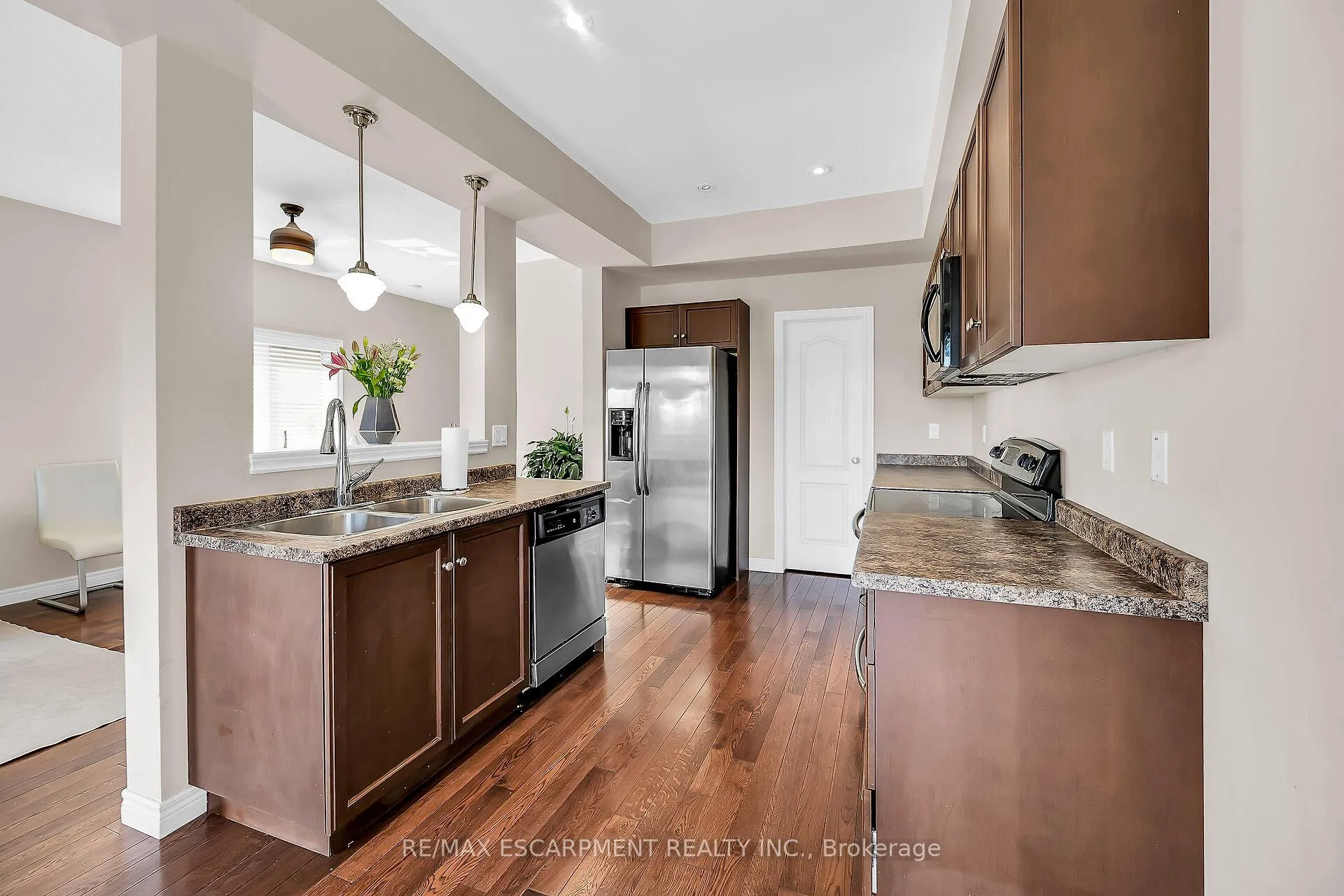 Photo 18 of 78 Myers Lane, Hamilton, Ancaster — HOMEH