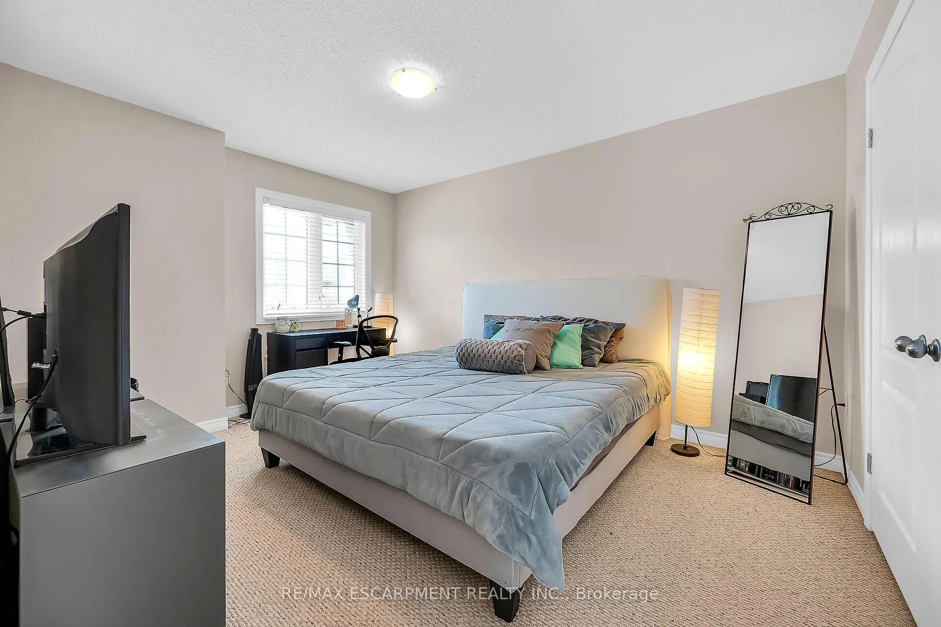 Photo 24 of 78 Myers Lane, Hamilton, Ancaster — HOMEH