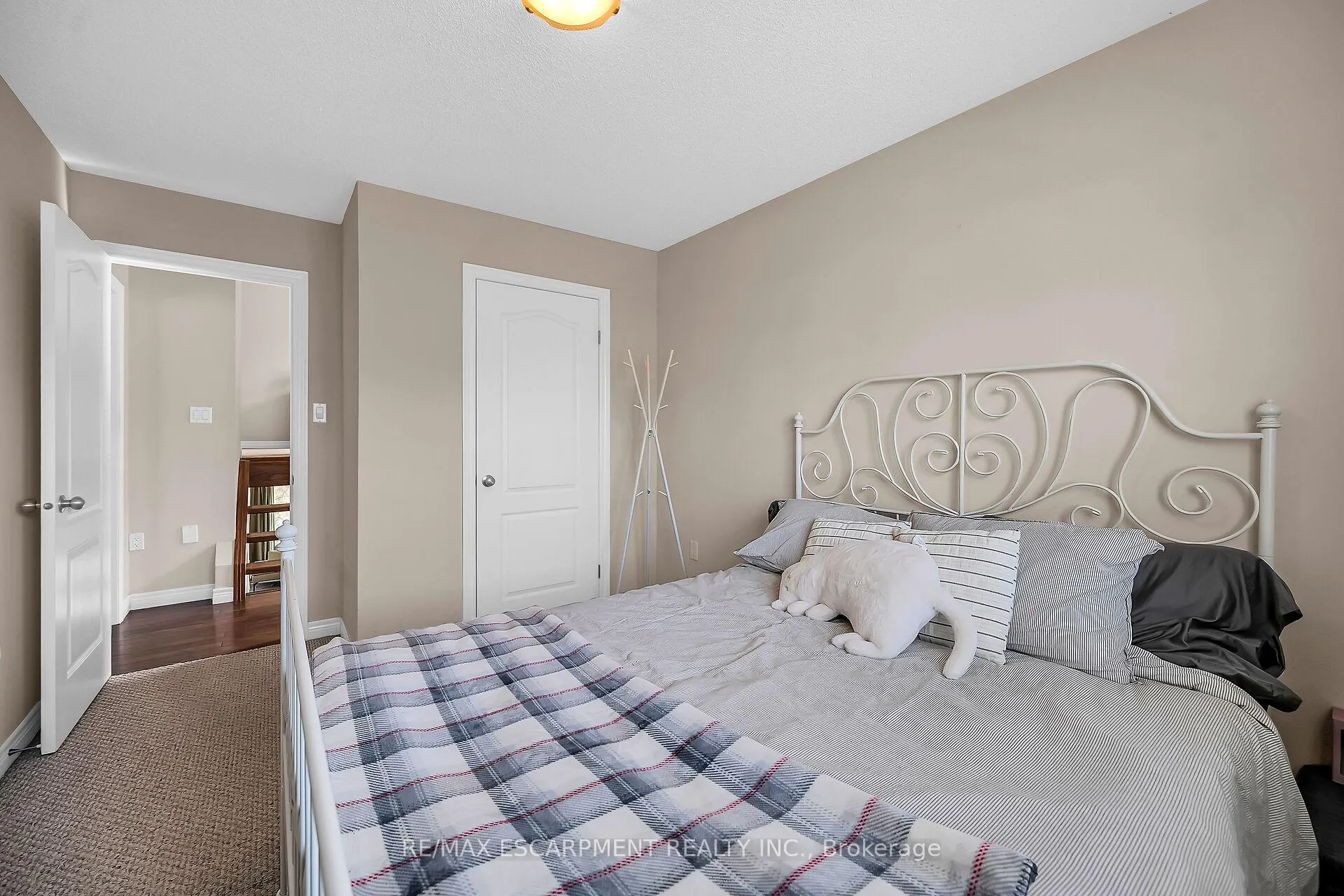 Photo 27 of 78 Myers Lane, Hamilton, Ancaster — HOMEH