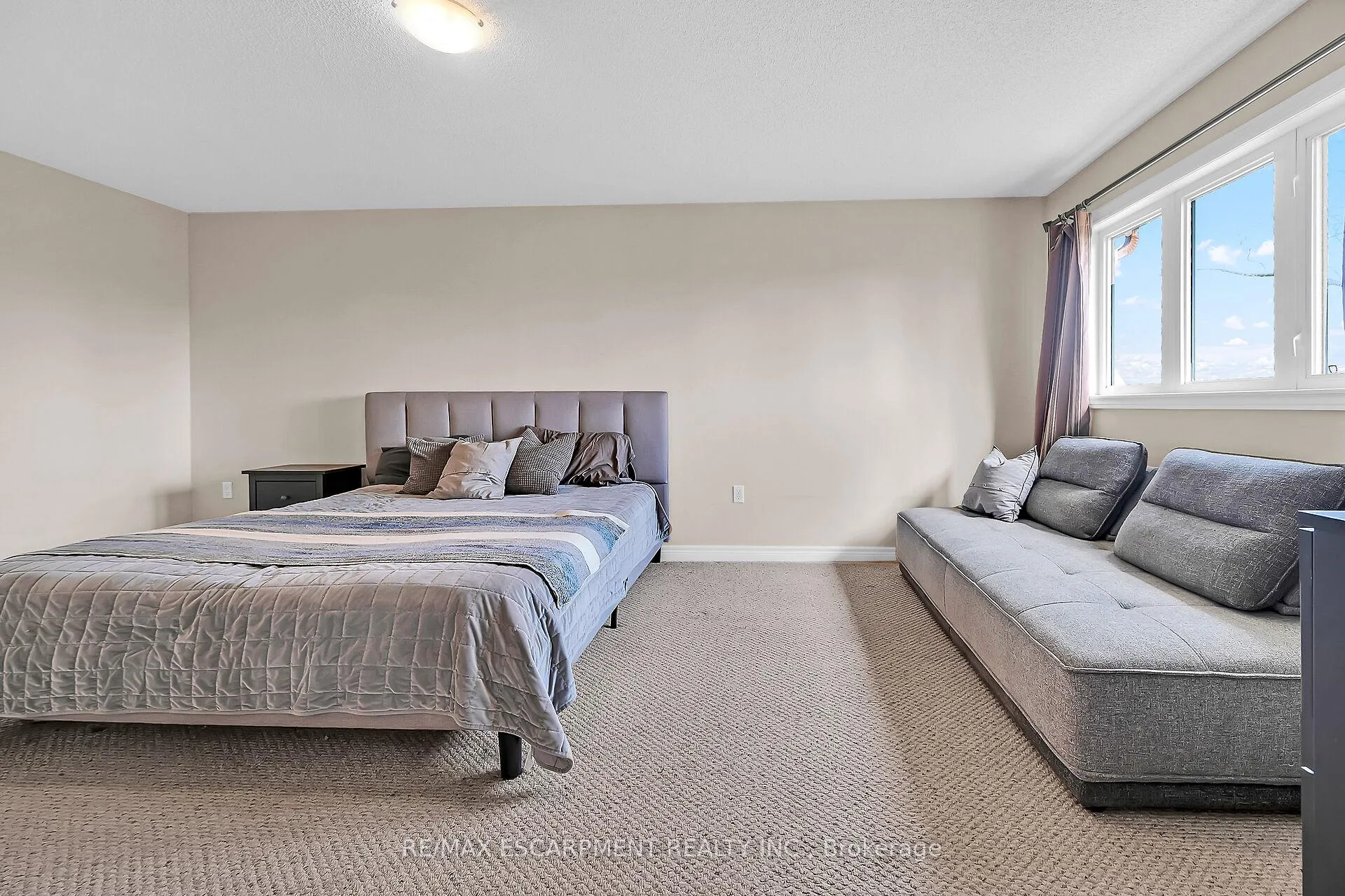 Photo 33 of 78 Myers Lane, Hamilton, Ancaster — HOMEH