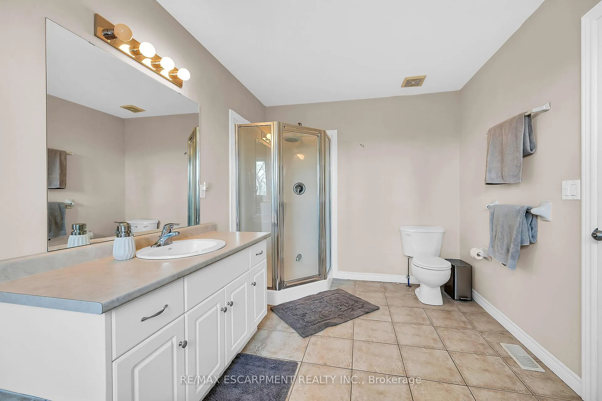 Photo 37 of 78 Myers Lane, Hamilton, Ancaster — HOMEH