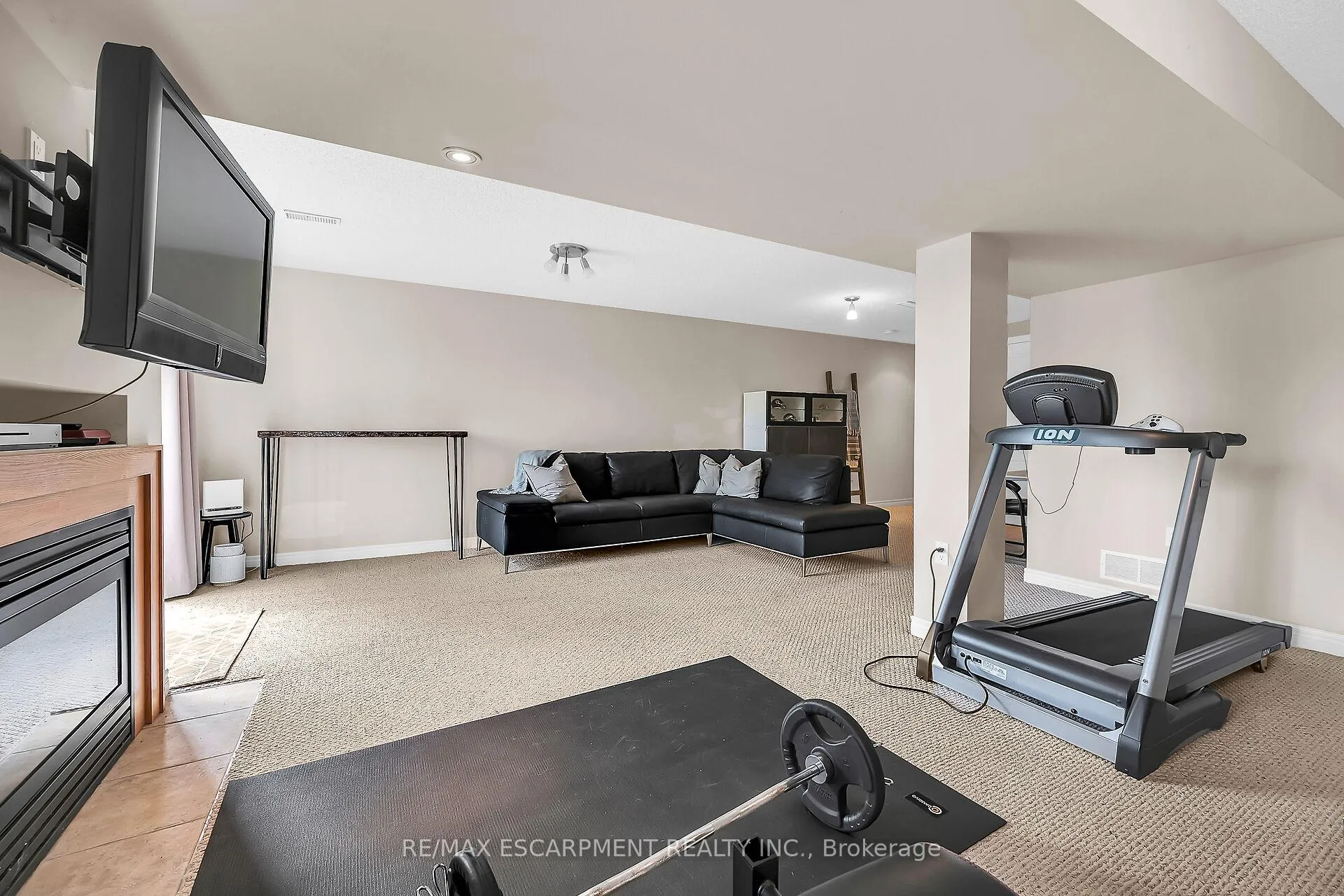 Photo 42 of 78 Myers Lane, Hamilton, Ancaster — HOMEH