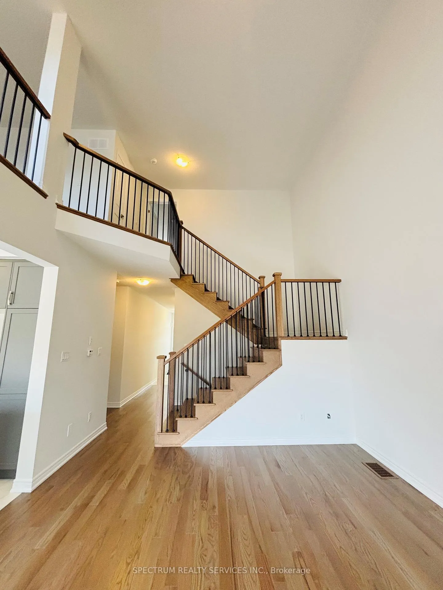 Photo 6 of 83 Muzzo Drive, Brampton, Sandringham-Wellington — HOMEH