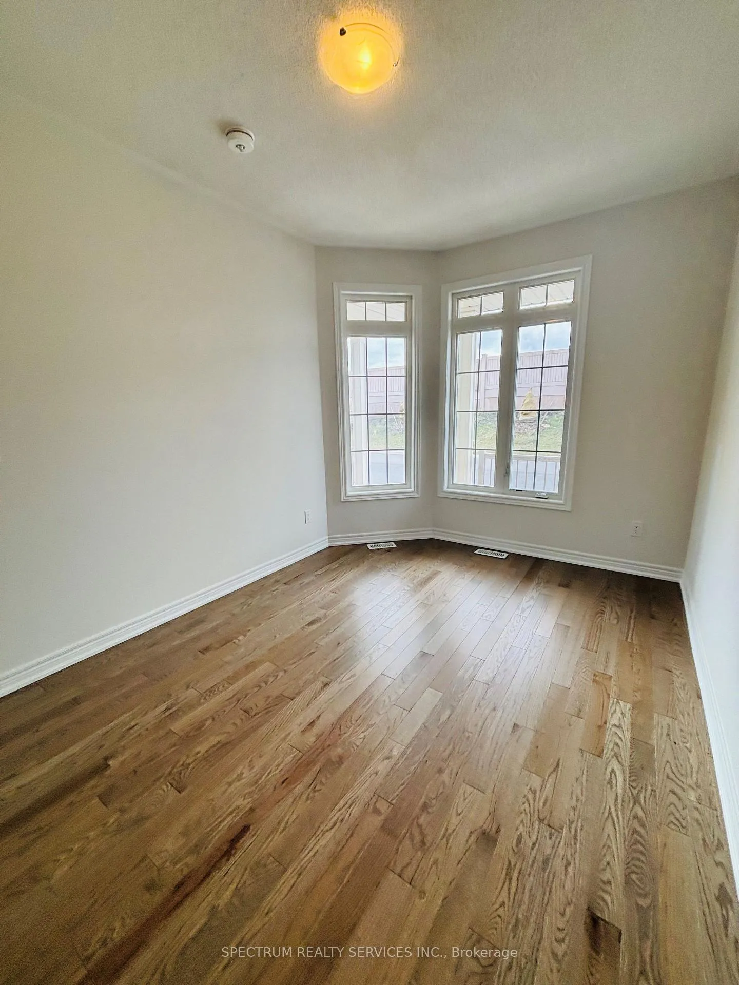 Photo 10 of 83 Muzzo Drive, Brampton, Sandringham-Wellington — HOMEH