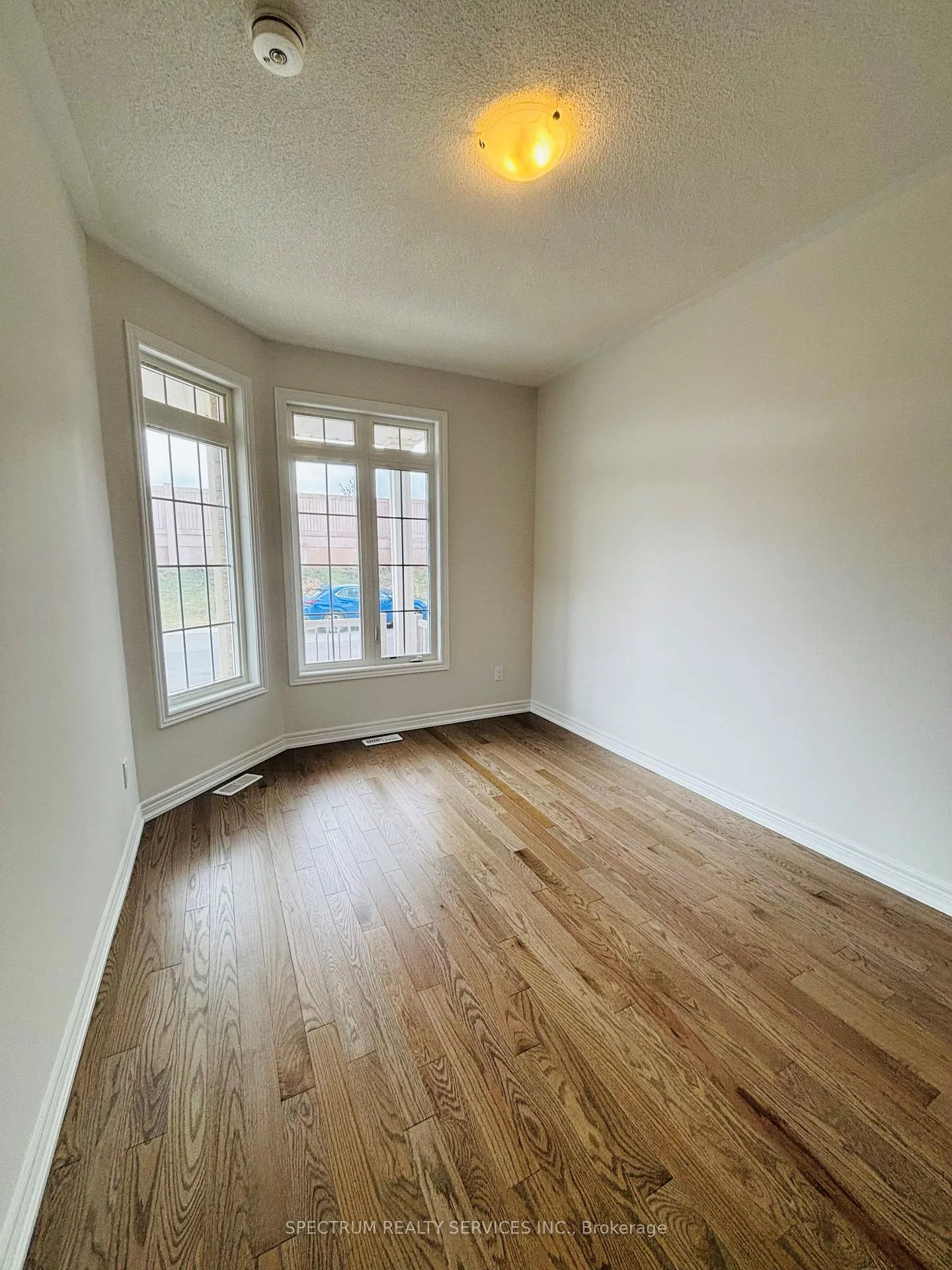 Photo 11 of 83 Muzzo Drive, Brampton, Sandringham-Wellington — HOMEH