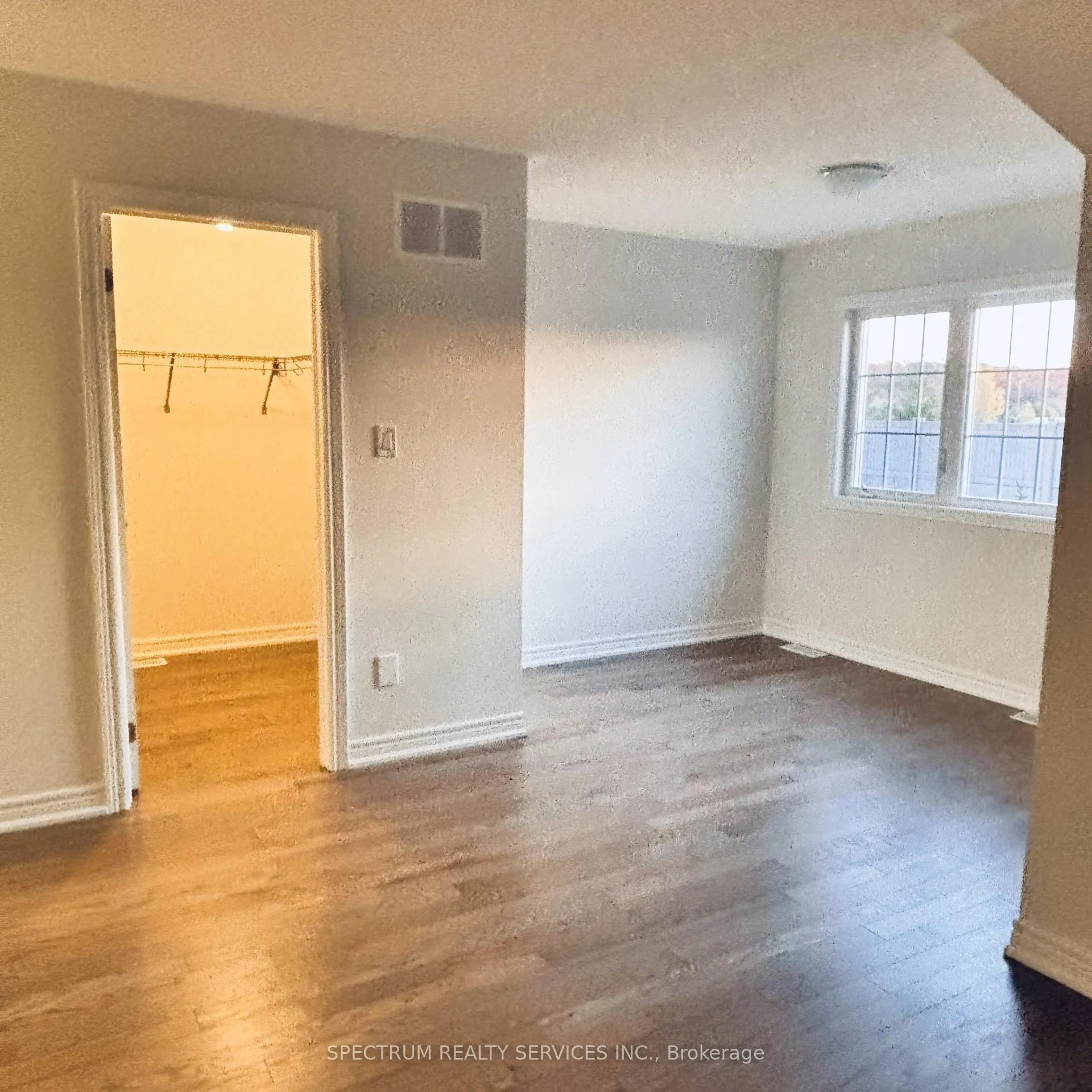 Photo 13 of 83 Muzzo Drive, Brampton, Sandringham-Wellington — HOMEH