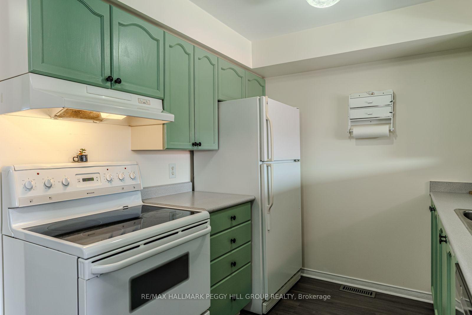 Photo 4 of 59 Srigley Street, Barrie, Holly — HOMEH