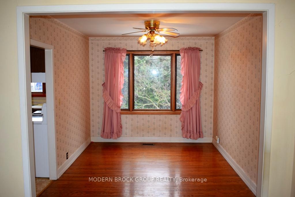 Photo 10 of 905 George Street, Edwardsburgh/Cardinal, Town of Cardinal — HOMEH
