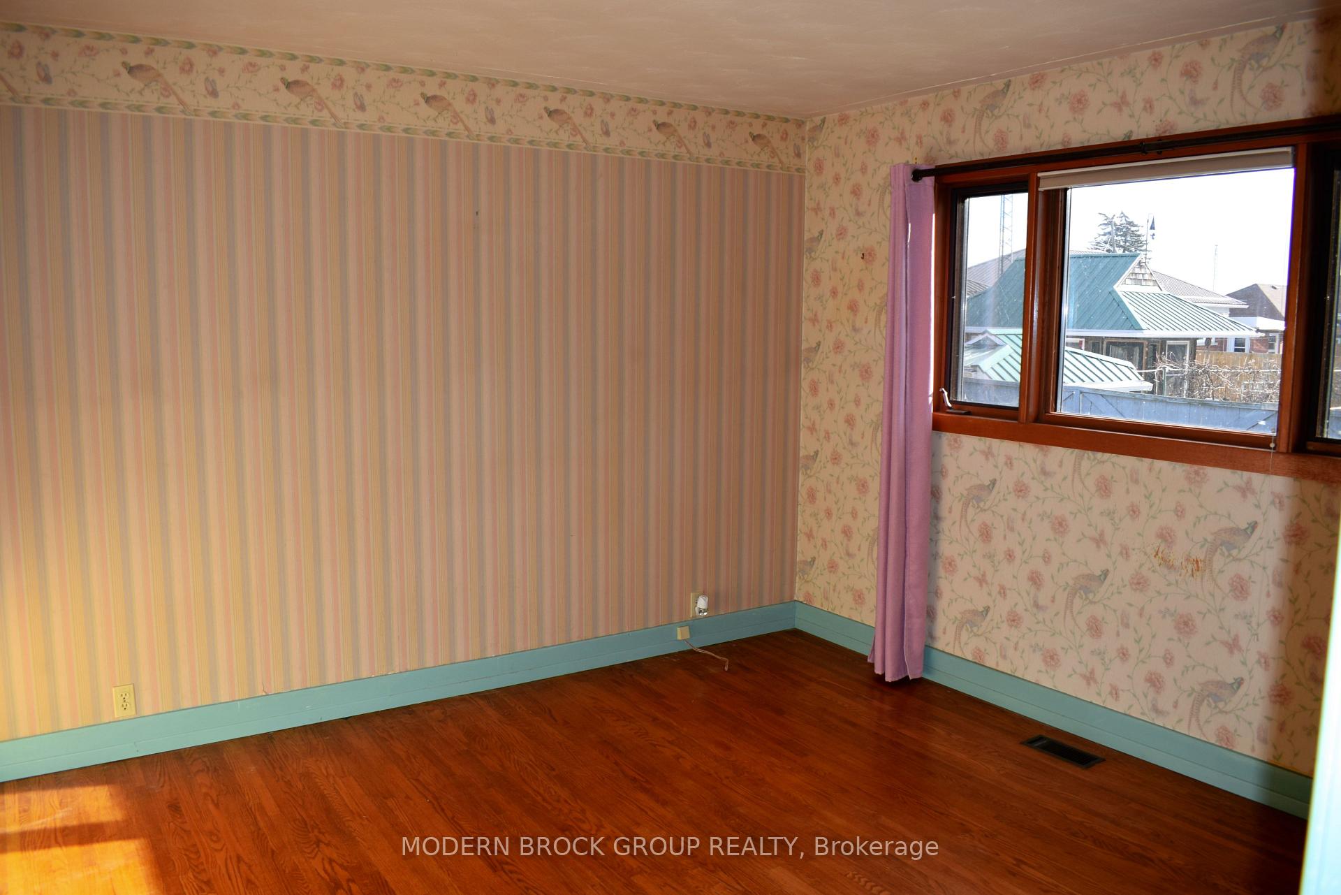 Photo 19 of 905 George Street, Edwardsburgh/Cardinal, Town of Cardinal — HOMEH