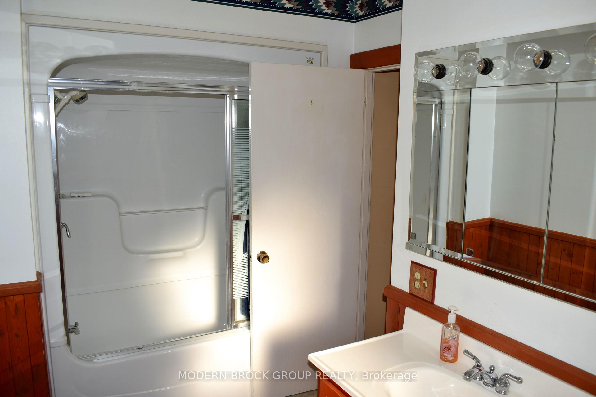 Photo 22 of 905 George Street, Edwardsburgh/Cardinal, Town of Cardinal — HOMEH