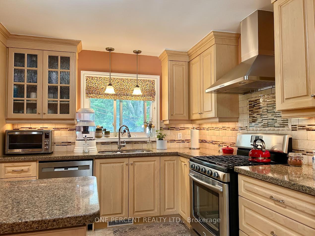 Photo 22 of 170 Tiffany Trail, Gravenhurst, Muskoka (S) — HOMEH
