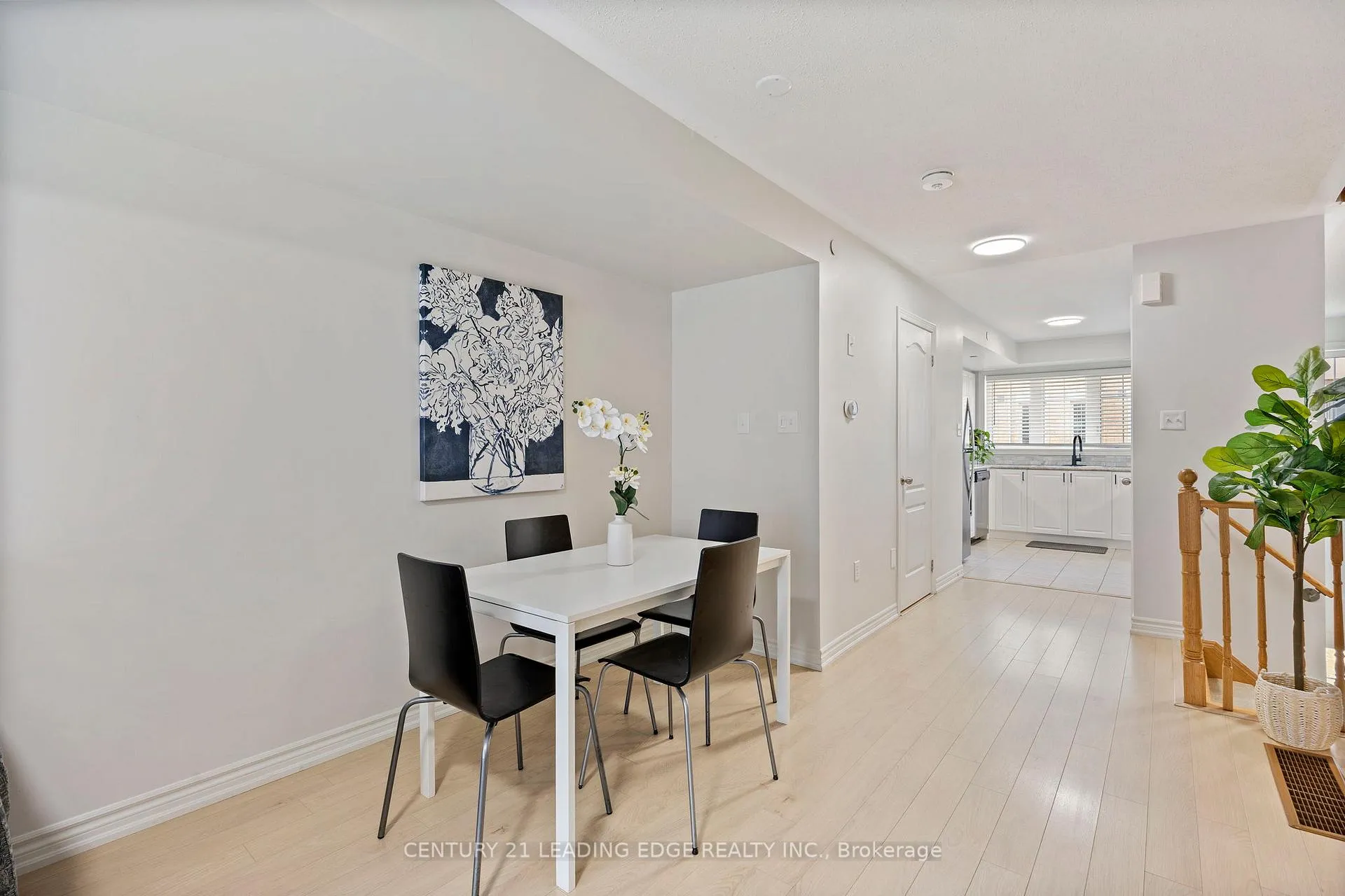 Photo 10 of 44 Filly Path, Oshawa, Windfields — HOMEH
