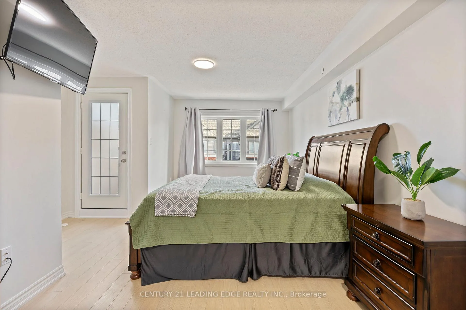 Photo 18 of 44 Filly Path, Oshawa, Windfields — HOMEH
