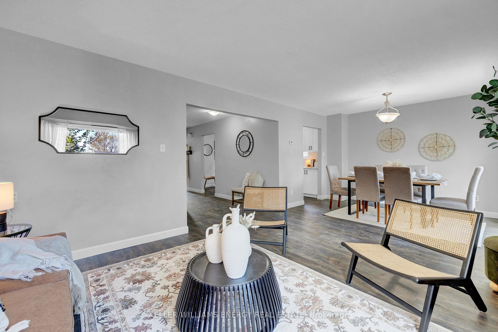 Photo 5 of 54 Alonna Street, Clarington, Bowmanville — HOMEH