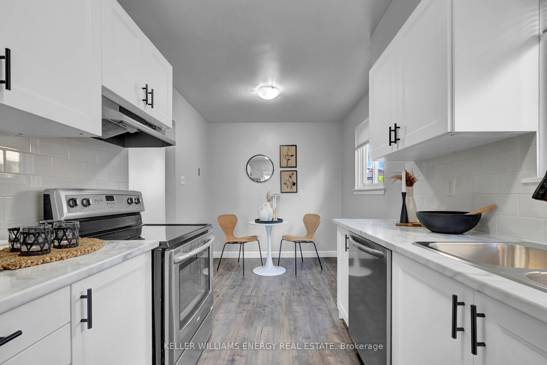 Photo 14 of 54 Alonna Street, Clarington, Bowmanville — HOMEH