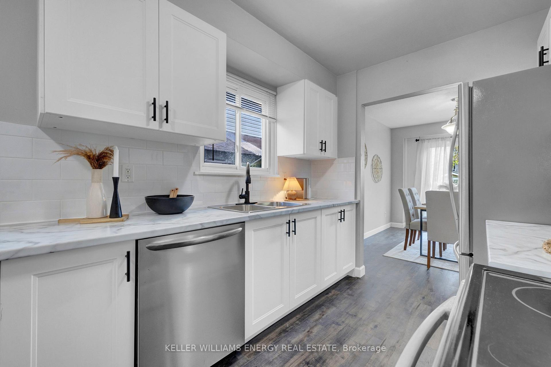 Photo 15 of 54 Alonna Street, Clarington, Bowmanville — HOMEH