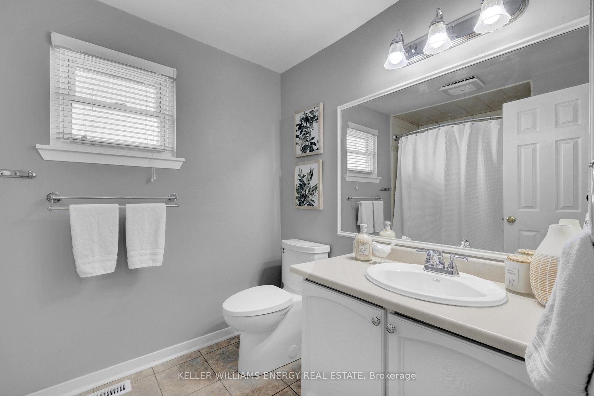 Photo 23 of 54 Alonna Street, Clarington, Bowmanville — HOMEH