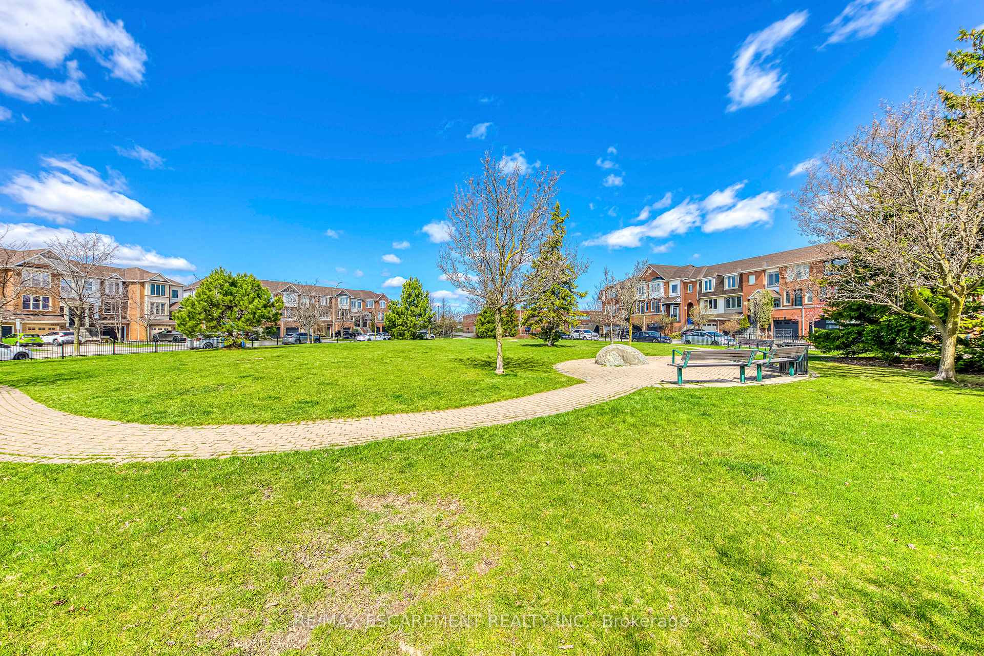 Photo 5 of 2227 Prescott Place, Burlington, Orchard — HOMEH