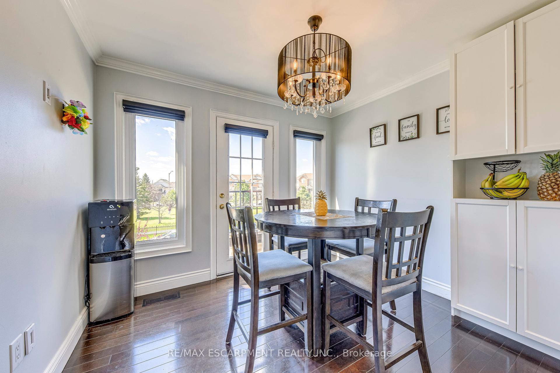 Photo 8 of 2227 Prescott Place, Burlington, Orchard — HOMEH