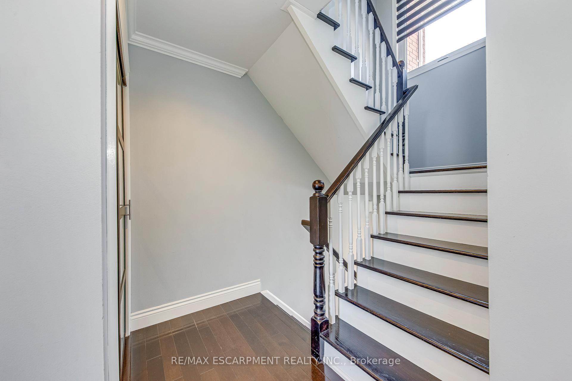 Photo 19 of 2227 Prescott Place, Burlington, Orchard — HOMEH