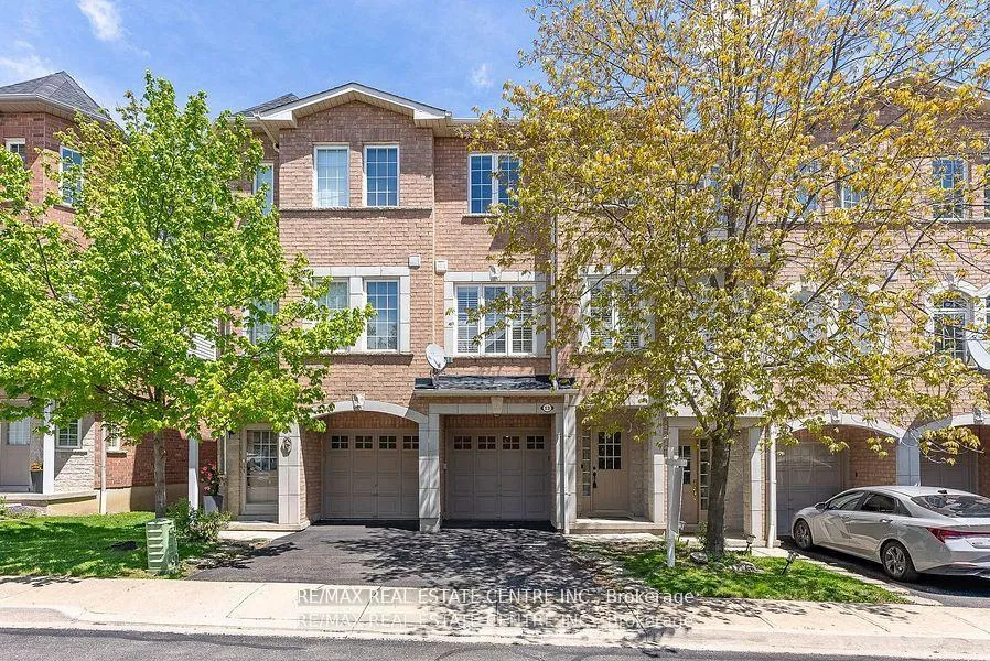 Front of Unit 13, 3071 Treadwells Drive