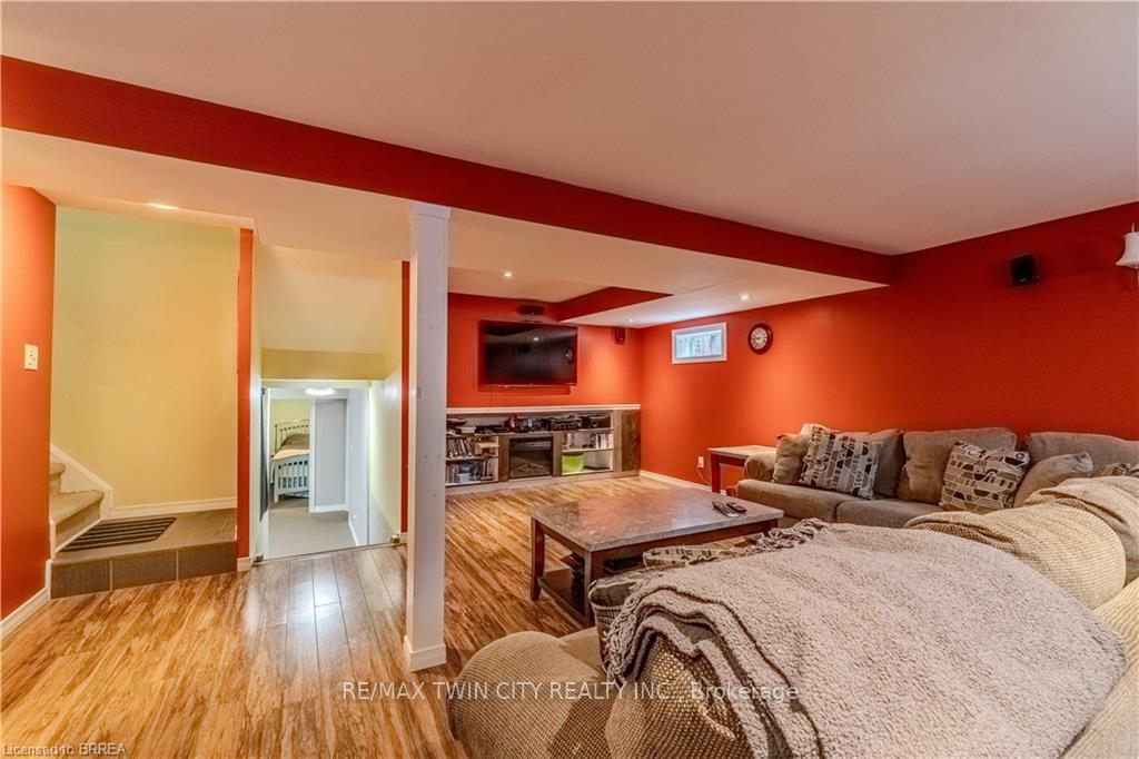 Photo 20 of 41 Forest Drive, Brant, Paris — HOMEH