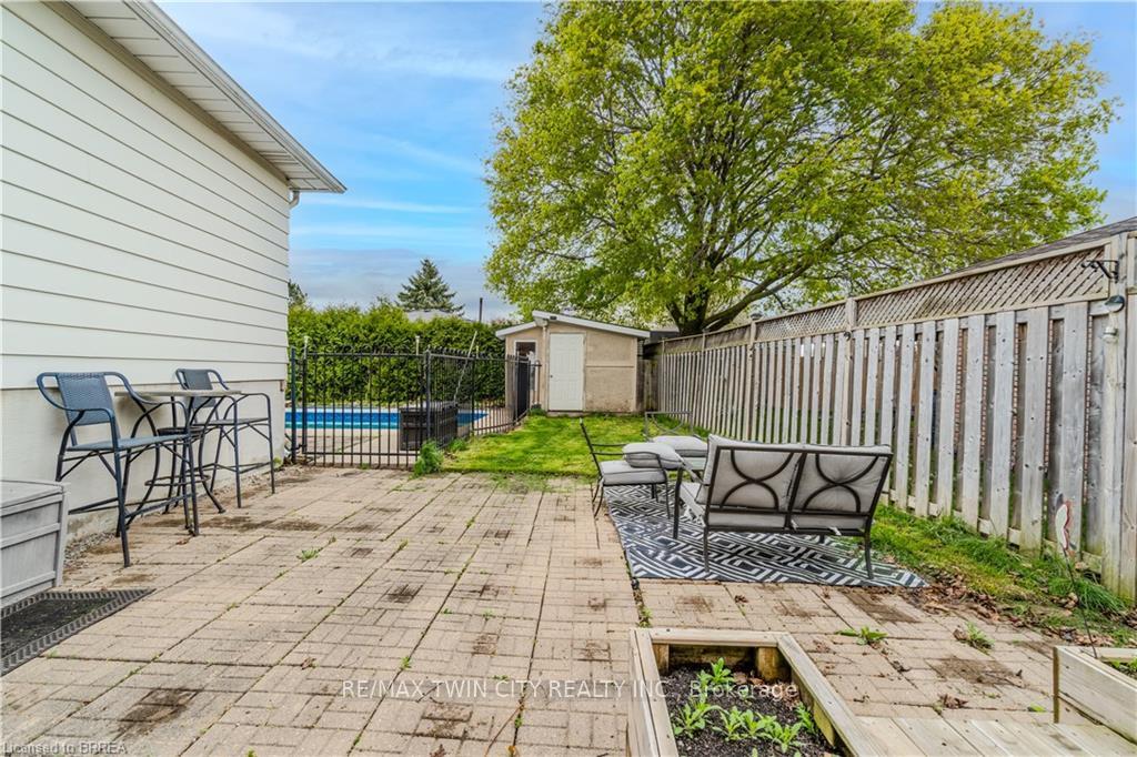 Photo 25 of 41 Forest Drive, Brant, Paris — HOMEH