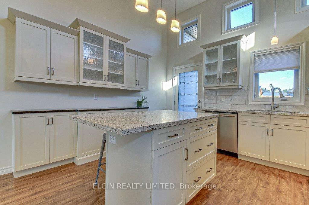 Photo 10 of 406 Larry Street, Central Elgin, Rural Central Elgin — HOMEH