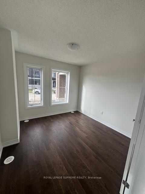 Photo 3 of 89 Blue Pond Drive, Brampton, Northwest Brampton — HOMEH