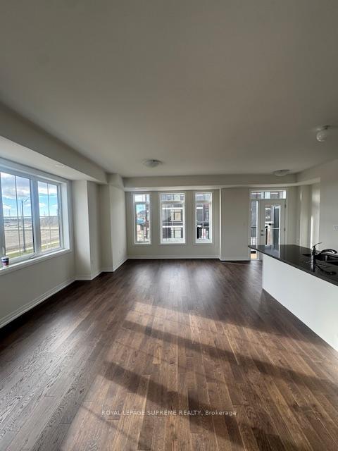 Photo 5 of 89 Blue Pond Drive, Brampton, Northwest Brampton — HOMEH