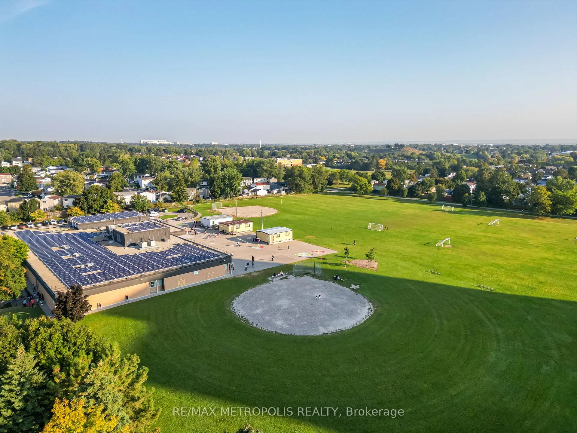 Photo 15 of 21 Hetherington Place, Brampton, Central Park — HOMEH