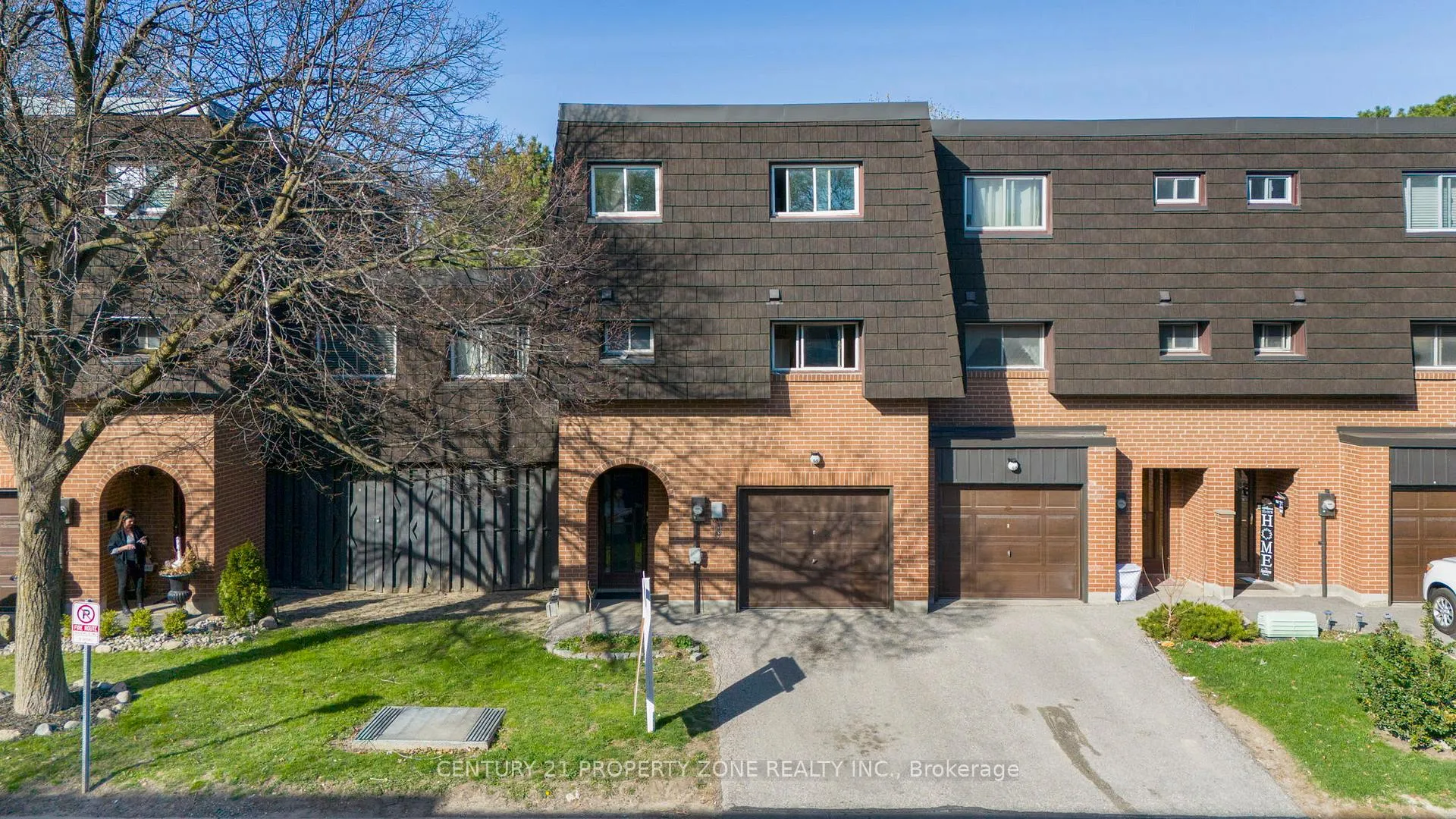 Front of 55 Darras Court