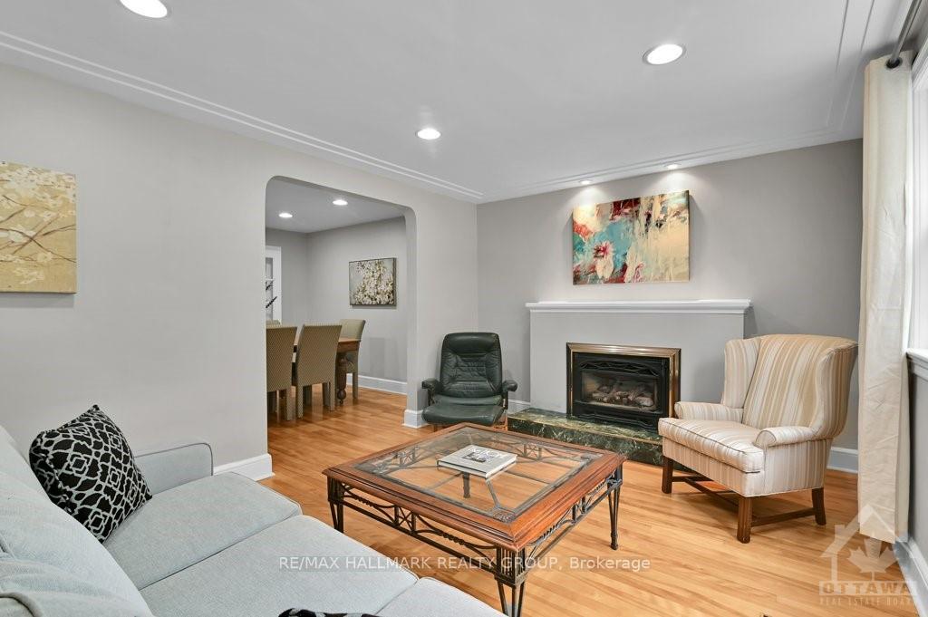 Front of 53 Bullock Avenue W