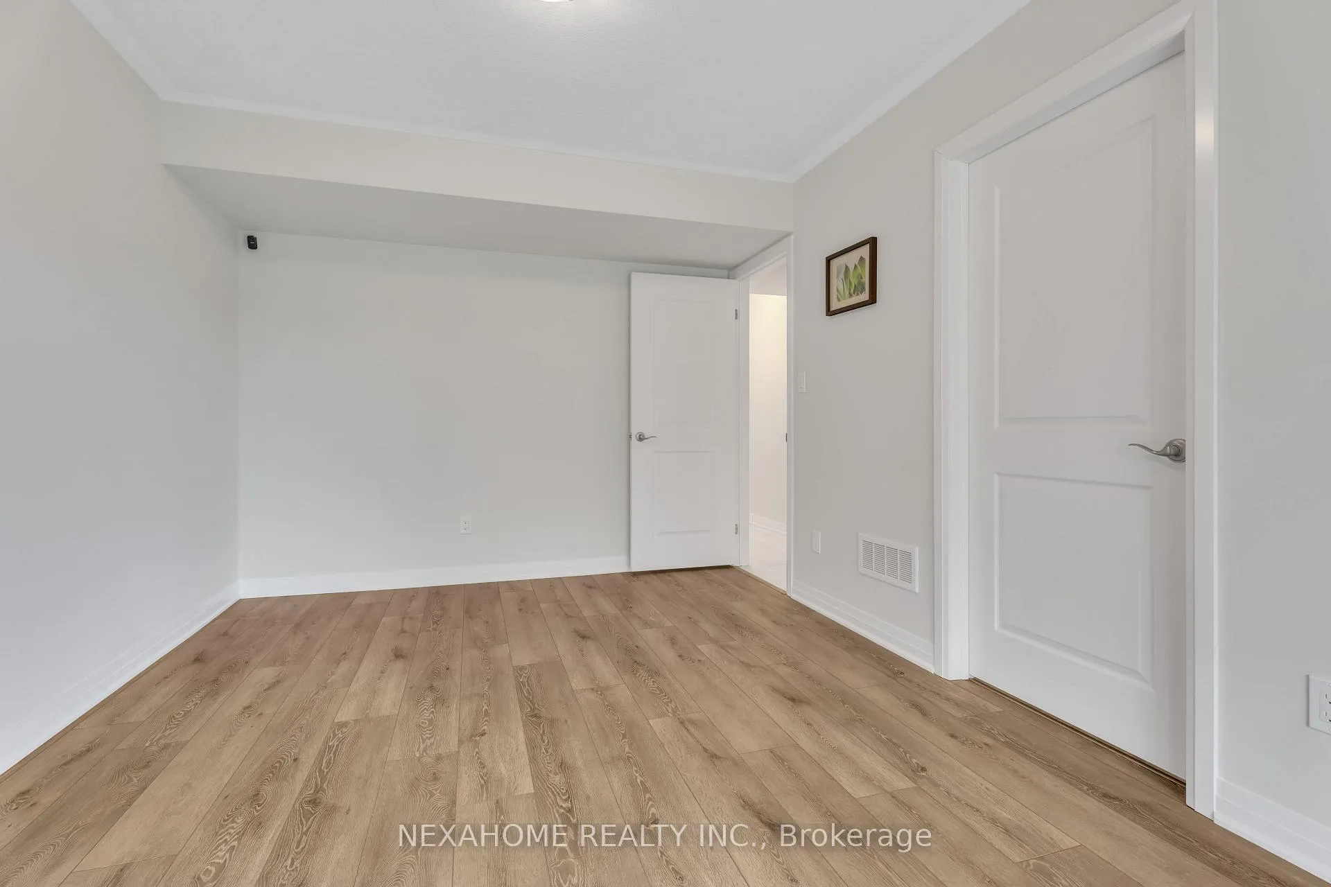 Photo 7 of 311 Woolwich Street, Waterloo — HOMEH